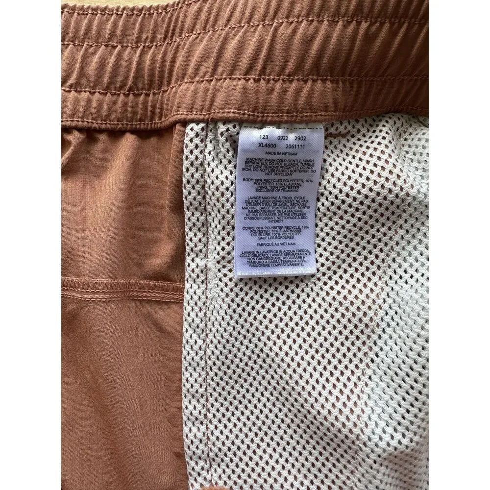 Columbia Men’s XL Terracotta Performance Fishing Shorts 5” Stretch Quick Dry